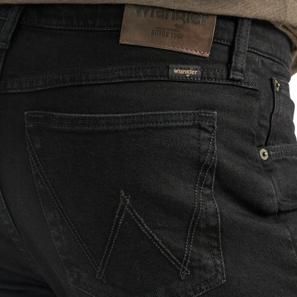 Wrangler Men's Free-to-Stretch Regular Fit Jean, Black, 34W x 30L