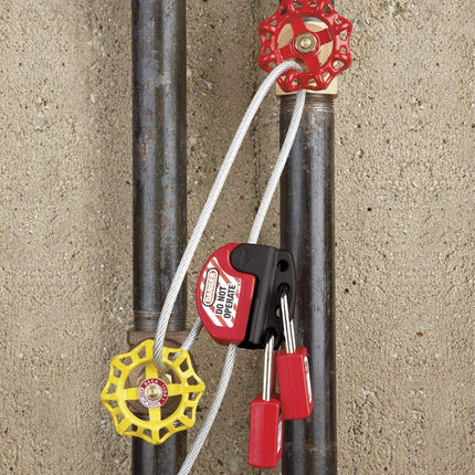 Master Lock S806 Adjustable Safety Cable for Mechanical Lockout, Length 1,80 m