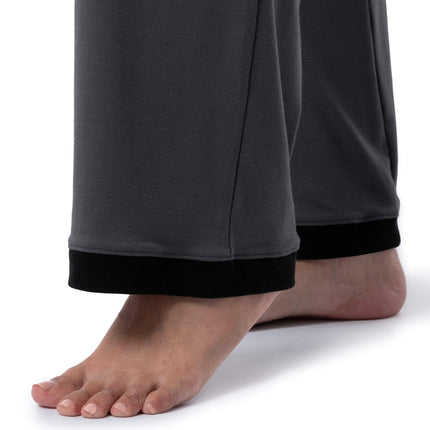 Fruit of the Loom Women's Short Sleeve Tee and Pant 2 Piece Sleep Set Pajama, Soft Grey, L