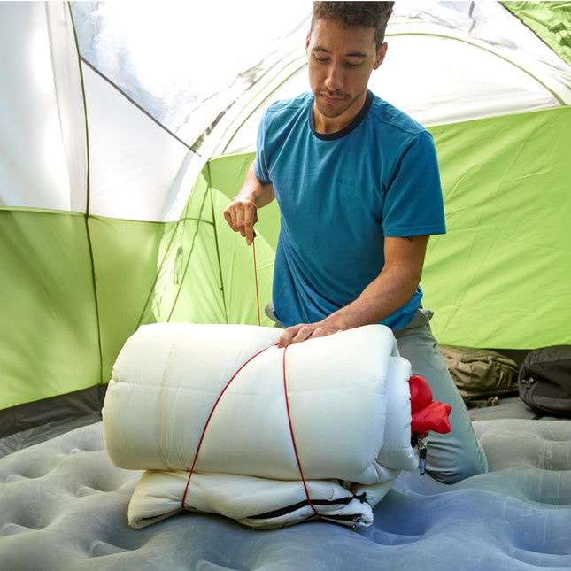 Saco de dormir Coleman Flatlands 30/40/50°F para adulto, fabricado con material 100 % reciclado, opciones para personas grandes y altas, saco de dormir para clima fresco