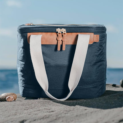 Nevera Plegable CleverMade Malibu Luxe - 18 latas - Elegante, Estructurada, A Prueba de Fugas y Plegable con Asas para Viaje - Bolsa Aislada de Lona Blanda - Leeward Navy