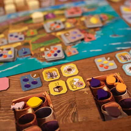 Pandasaurus Games Finca Board Game: 5 Players