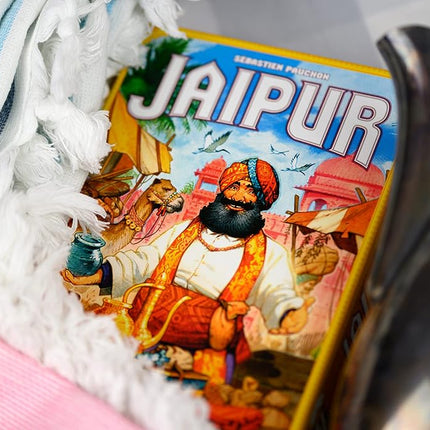 Asmodee – Jaipur 2nd Edition – A Classic 2 Player Strategy Board Game