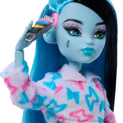 Monster High Self-Scare Secrets Frankie Stein Doll