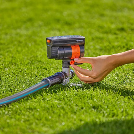 GARDENA (18709-81) Up to 2300 sq ft - ZoomMaxx Adjustable Oscillating Sprinkler on Metal Step Spike for Watering Large Area Lawn, Yard and Garden. Quick Connect Included for Ease of Connection.