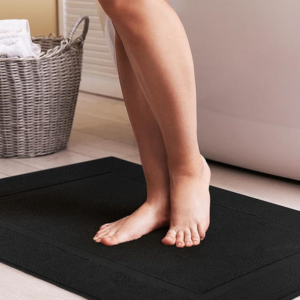 Utopia Towels Luxury Ringspun Cotton Bath Mat Luxury Size Maximum Absorbency Machine Washable 2Pack (21" X 34") Black