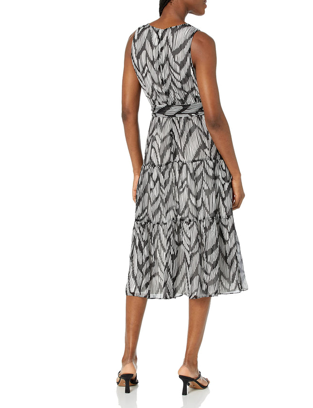 NINE WEST para mujer Faith, Negro/Blanco, Talla extra grande