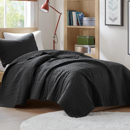 Comfort Spaces All Season, Lightweight, Coverlet B