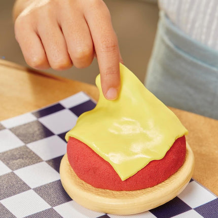 Little Tikes Creative Chefs Cheeseburger and Fries Kit - Comes with Make It Mix and 22 Realistic Accessories, Pretend Play Cooking Set, NOT EDIBLE, Suitable for Boys and Girls Ages 3+ Years