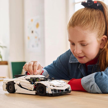 LEGO KOENIGSEGG JESKO ABSOLUT WHITE HYPERCAR