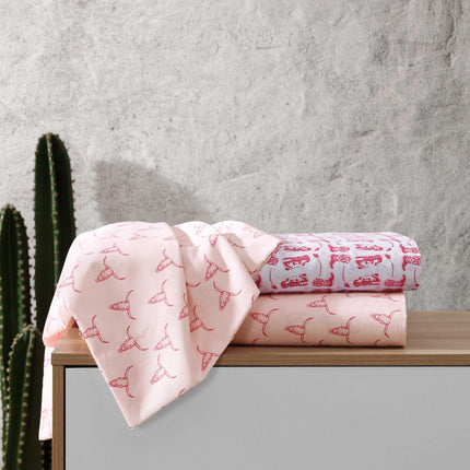 Wrangler - Draps de lit Twin XL, Literie Respirante et Infroissable avec Taie d'Oreiller Assortie, Légers pour une Utilisation Toute l'Année, Essentiels de Dortoir (Crânes de Bœuf Roses)