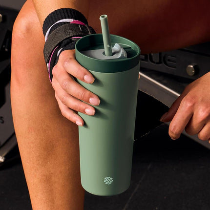 Vaso batidor térmico de acero inoxidable 2 en 1 BlenderBottle, tapa a prueba de fugas Swig, popote, BlenderBall, sin BPA, para batidos de proteínas, licuados y preentrenamiento, 24 oz, verde (cristal de mar)