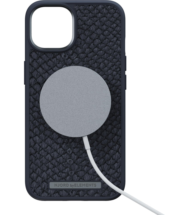 Njord Collections iPhone 14 Plus Case - Mobile Phone Case Made Salmon Leather - Reycled/Durable Material - 2 Metre Drop Protection - Suitable for Magsafe/Wireless Charging - Black