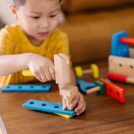 Melissa & Doug Take-Along Tool Kit Wooden Construction and Building Set (24 pcs) Pretend Play Toy for Kids Age 3+