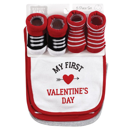 Hudson Baby Unisex Baby Cotton Bib and Sock Set, Valentine Heartbreaker, One Size