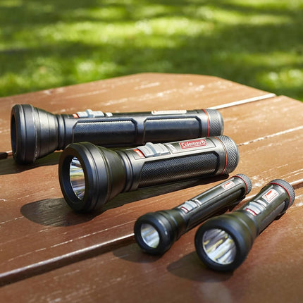 Linterna LED Coleman Battery Guard 250m Negra