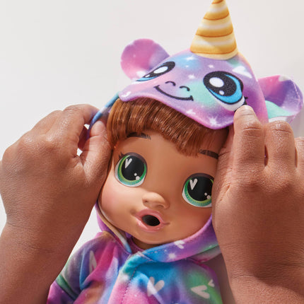 Baby Alive Super BFF Sophia Sparkle, muñeca de juguete de 28 cm con pelo castaño, para disfrazar, para niñas y niños a partir de 3 años (exclusivo de Amazon)