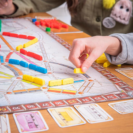 Days of Wonder | Ticket to Ride Board Game | Ages 8+ | For 2 to 5 Players | Average Playtime 30-60 Minutes
