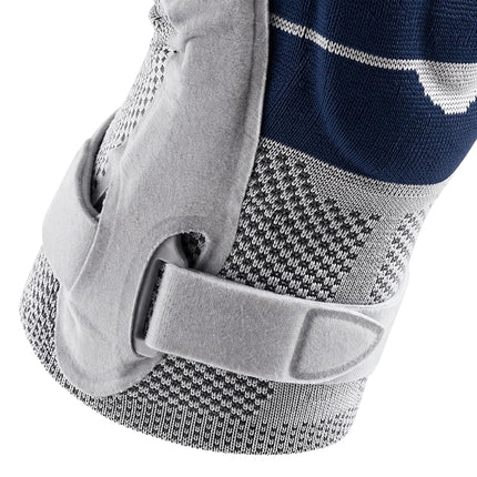 Bauerfeind GenuTrain S - Knee Support - Unisex - For Increased Stabilisation of the Knee Joint after Injury, Surgery or for Chronic Conditions Such as Knee Osteoarthritis or Arthritis - Right Knee - Size 4 - Black