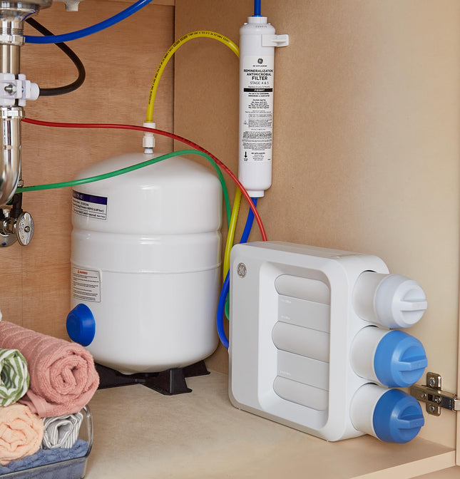 GE Reverse Osmosis Under Sink Remineralization & Replacement Filter | Fits GE GXRV40TBN, GXRQ18NBN, GNRQ18NBN Filtration Systems