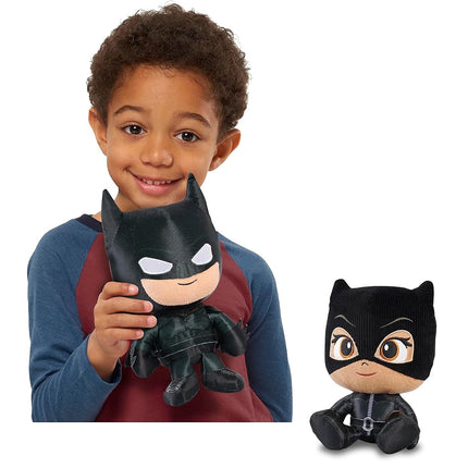 Set de 2 peluches pequeños de 11 pulgadas de The Batman™ y Selina Kyle, de la película The Batman™, juguetes para niños de 3 años en adelante, exclusivo de Amazon de Just Play
