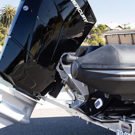 VEVOR Transom Saver, 23-35 in, Adjustable Boat Transom Saver with Composite Head, Corrosion-Resistant Easy-to-Install Transom Savers for Less Than 100 HP Outboard Motor, Fit for Roller & Trailer