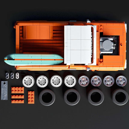 Mattel Brick Shop Hot Wheels Elite Series Building Set, Custom ’62 Chevy Pickup with 858 Pieces, Realistic Details and Custom Decals, Adult Collectors and Kids Ages 10+