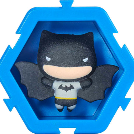 Mattel NANO PODS Figurines de collection et connectables DC Universe (personnages surprise à l'intérieur d'un pod attaché, à connecter à d'autres) (Les modèles peuvent varier) (HTR29)