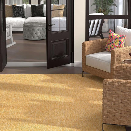 Alfombra de área de la colección Outdoor Solid de Unique Loom - Sólida (Cuadrada 7' 10" x 7' 10", Amarilla)