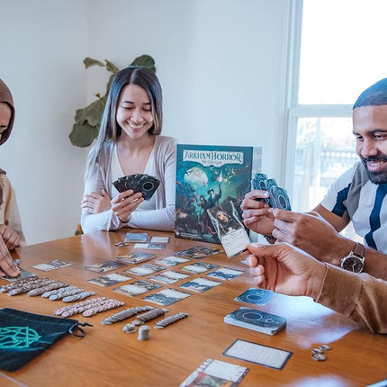 Fantasy Flight Games AHC01 Arkham Horror LCG - Base Card Game