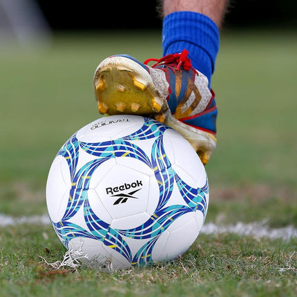 Balón de Fútbol Compuesto Reebok VR-3K Premier, Precisión, Avanzado Hecho con Poliéster, (Blanco, Talla 5)