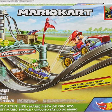 Hot Wheels Mario Kart Circuit Lite Track Set with 1:64 Scale Die-cast Kart Vehicle and Track for Ages 3 and Above