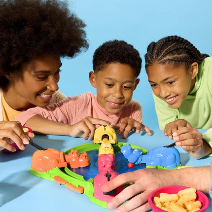 Juego Hasbro Gaming Hipopótamos Hambrientos para preescolares | Relanzamiento instantáneo de canicas, fácil montaje y almacenamiento | Para mayores de 4 años | De 2 a 4 jugadores | Juegos para niños