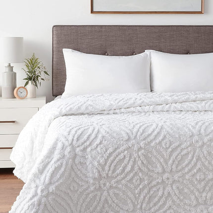Beatrice Home Fashions Wedding Ring Chenille Bedspread, Queen, White