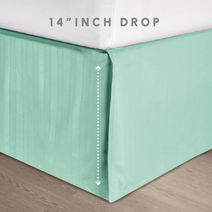 Parure de lit 8 pièces à rayures gaufrées Elegant Comfort Silky Soft, comprend un ensemble de draps 4 pièces Smart Sheet, un cache-sommier, une couette, des taies d'oreiller et des housses de coussin assorties - Lit simple/simple XL, Vert menthe