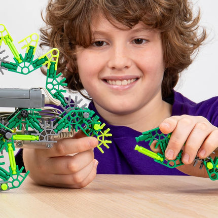 K'NEX Basic Fun Dynamic Dinos Building Set – STEM Construction Kit with 253 Pieces & Zipper Bag – Buildable Dinosaur Toys for Kids Aged 7+