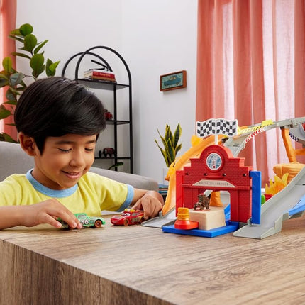 Mattel Disney and Pixar Cars Toy Playset, Lightning McQueen & Chicks Hicks & 2 Pitty Crew Vehicles, 2 Ways to Race, Race & Rescue Rescue Road Raceway, JFL57