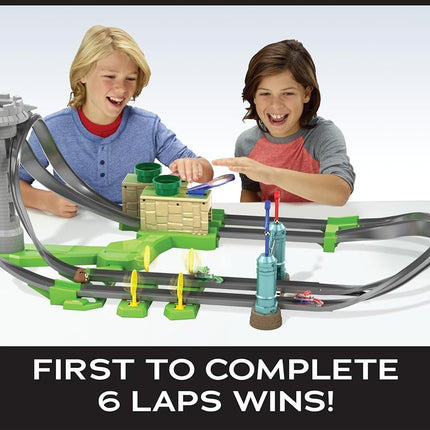Hot Wheels Mario Kart Circuit Lite Track Set with 1:64 Scale Die-cast Kart Vehicle and Track for Ages 3 and Above