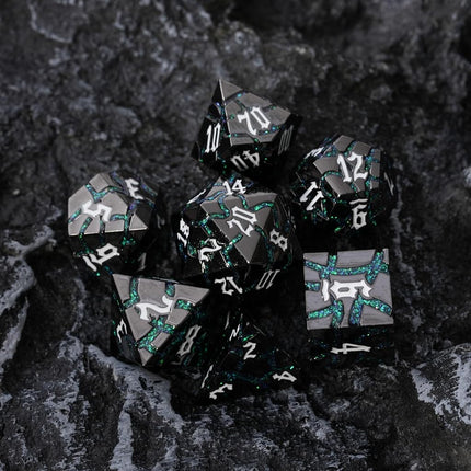 Metal Dice for DND - Ancient Cracked - Black Green Glitter Cracks