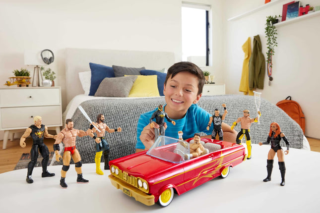 Mattel WWE Toy Vehicle & Rey Mysterio Action Fgure Set