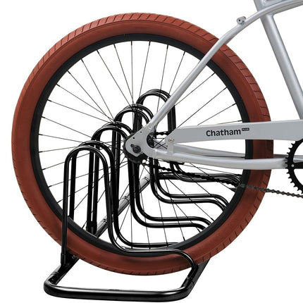 Retrospec Stash Rack Soporte de suelo para 2, 4 y 5 bicicletas, organizador de almacenamiento para bicicletas de montaña, de carretera, revestimiento de acero en polvo fino resistente a la intemperie, se adapta a ruedas de hasta 3", negro, 4 bicicletas