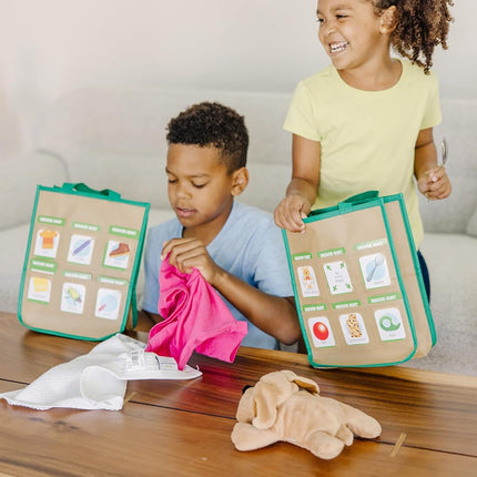 Melissa & Doug |Let's Explore Indoor/outdoor scavenger hunt play set| 3 years+