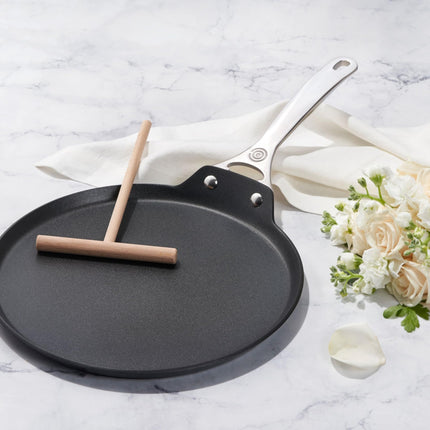 Le Creuset Toughened Nonstick PRO Crepe Pan with Rateau, 11"