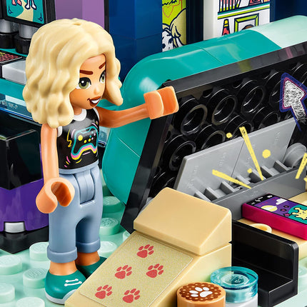 LEGO Friends La Chambre de Nova, Jeu de construction avec mini-poupée Zac et chien Pickle, idée cadeau pour les enfants de 6 ans et plus 41755