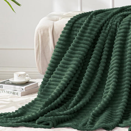 BEDELITE 3D Ribbed Emerald Green Fleece Twin Blanket for Couch, 60x80 Inch