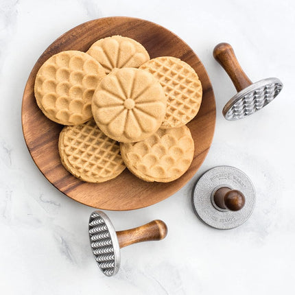 Nordic Ware All Season Cookie Stamps (Set of 3), Sturdy Cast Aluminium Cookie Stamp Set, Cookie Press Set Made in the USA, Sturdy and Durable Biscuit Maker Press Set, Silver