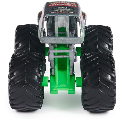 Monster Jam, Official Grave Digger Monster Truck, Die-Cast Vehicle, 1:64 Scale, Kids Toys for Boys Ages 3 and up