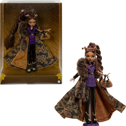 Poupée Monster High, collection Clawdeen Wolf House of Wolf avec manteau en jacquard de fausse fourrure, robe-blazer violette, pantabottes et accessoires dorés