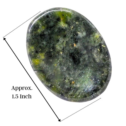Amazing Gemstone Green Jade Worry Stone Crystals and Healing Stones - Worry Stones for Stress Relief Gift - Piedra Crystal Fidget for Meditation, Relaxation - Unique Stocking Stuffers & Birthday Gifts