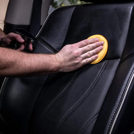 Meguiar's Gold Class Leather Conditioner, 473 ml | Nourishes and Protects Car Leather | Restores Softness and Flexibility | Prevents Cracking and Fading